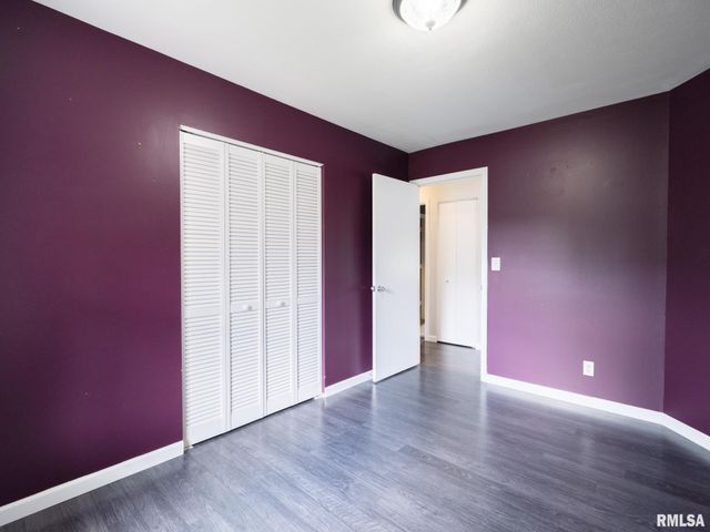 6210 N FROSTWOOD Parkway, Peoria, IL 61615