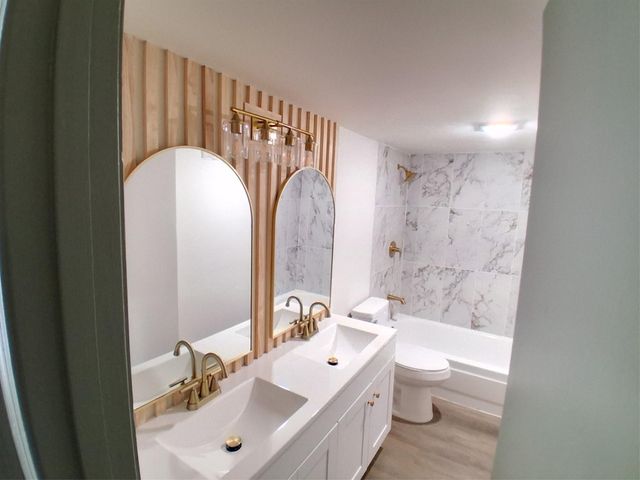14703 Barryknoll Lane 26, Houston, TX 77079