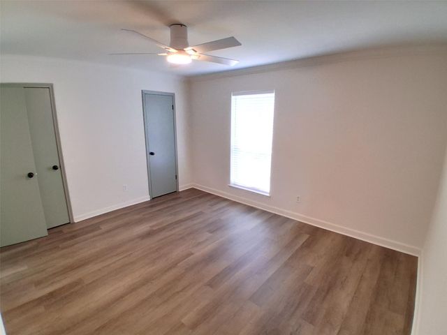 14703 Barryknoll Lane 26, Houston, TX 77079