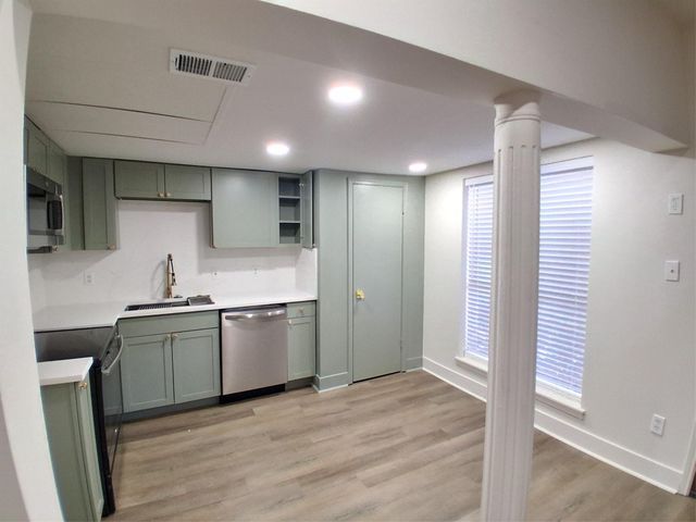 14703 Barryknoll Lane 26, Houston, TX 77079
