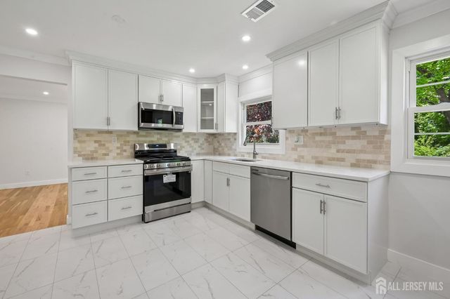 16 Hershey Road, East Brunswick, NJ 08816