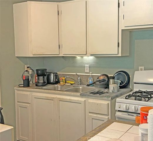 17725 Sierra Trail, Lake Hughes, CA 93532