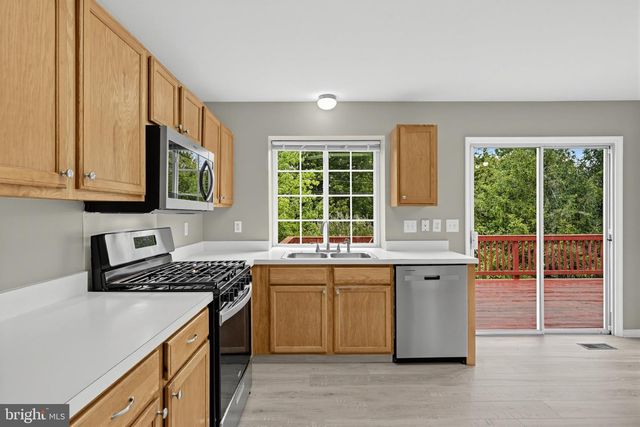 6 BLUE MIST CT, Newark, DE 19702