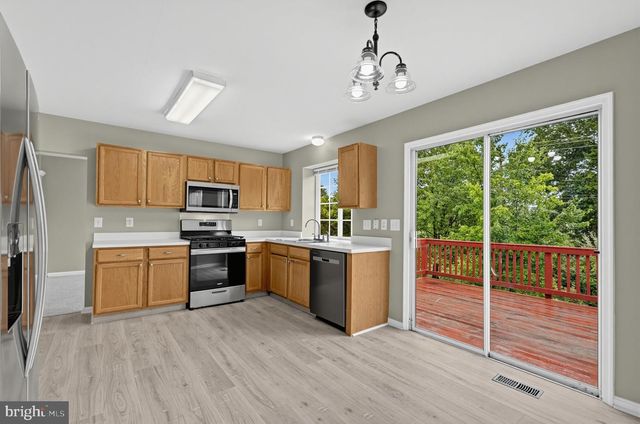 6 BLUE MIST CT, Newark, DE 19702