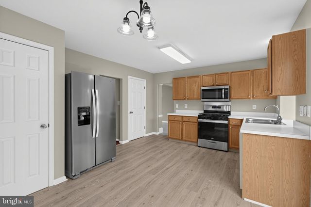 6 BLUE MIST CT, Newark, DE 19702