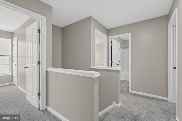6 BLUE MIST CT, Newark, DE 19702