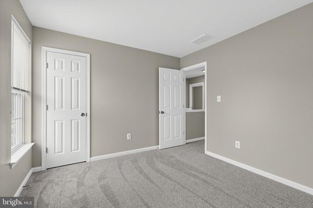 6 BLUE MIST CT, Newark, DE 19702