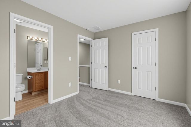 6 BLUE MIST CT, Newark, DE 19702