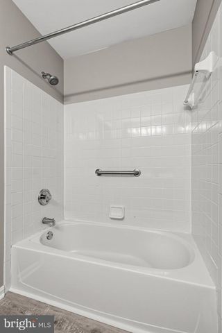 6 BLUE MIST CT, Newark, DE 19702