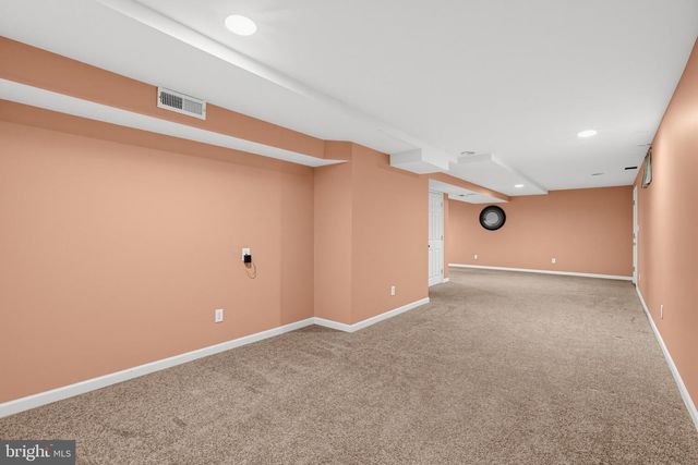 6 BLUE MIST CT, Newark, DE 19702