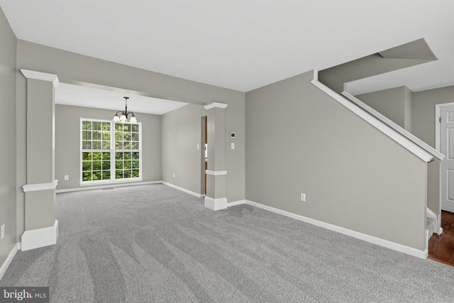 6 BLUE MIST CT, Newark, DE 19702