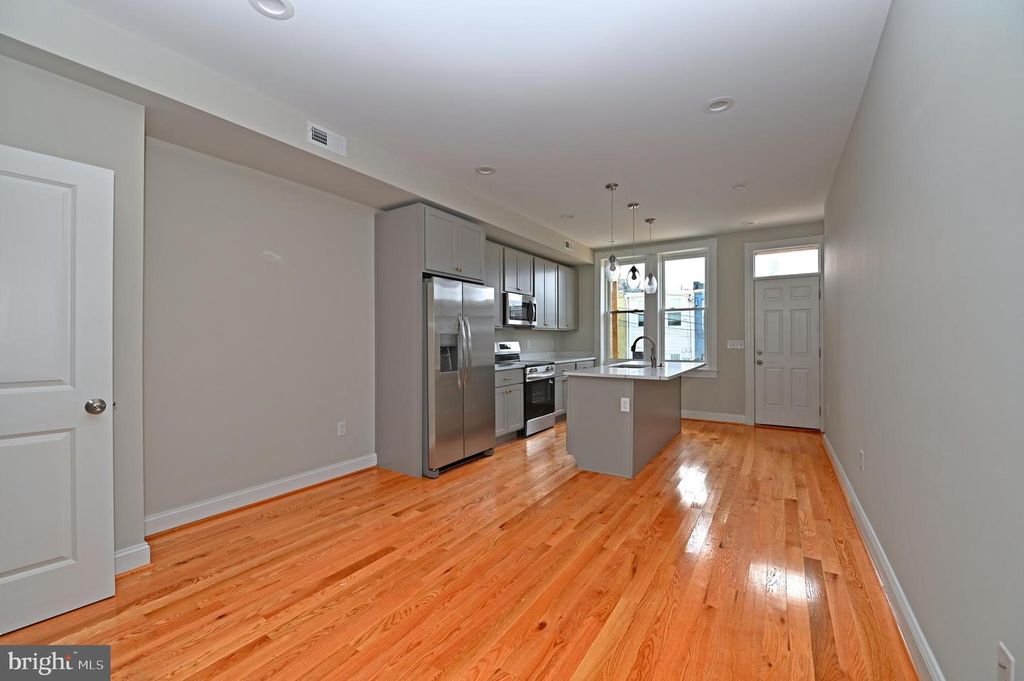 2247 E BIDDLE ST, Baltimore, MD 21213