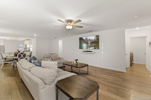 12135 Luckey Villa, San Antonio, TX 78252