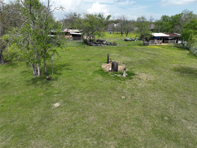 431&433 Calder Drive, League City, TX 77573