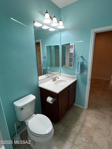 13995 E Huppenthal Boulevard, Vail, AZ 85641