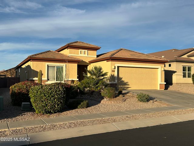 13995 E Huppenthal Boulevard, Vail, AZ 85641