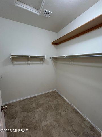 13995 E Huppenthal Boulevard, Vail, AZ 85641