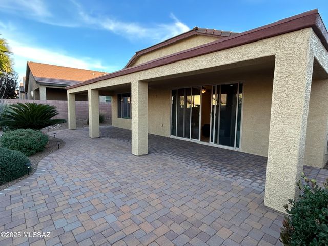 13995 E Huppenthal Boulevard, Vail, AZ 85641