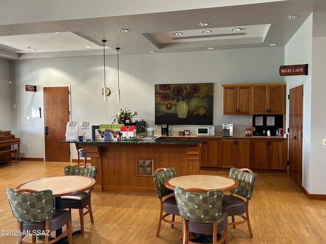 13995 E Huppenthal Boulevard, Vail, AZ 85641