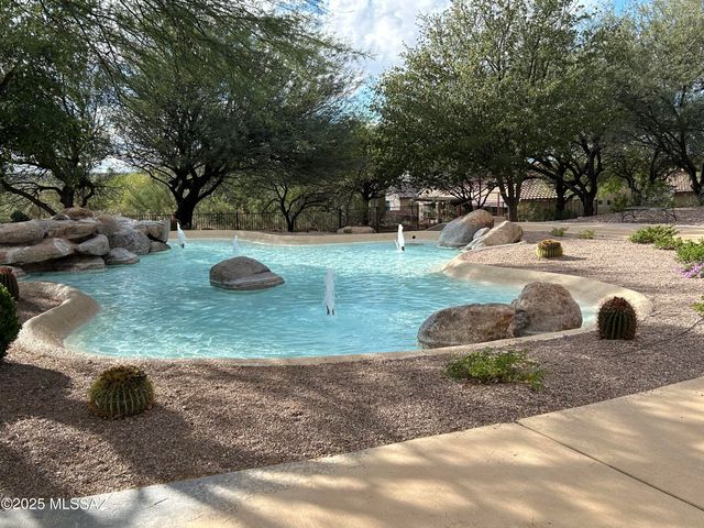 13995 E Huppenthal Boulevard, Vail, AZ 85641