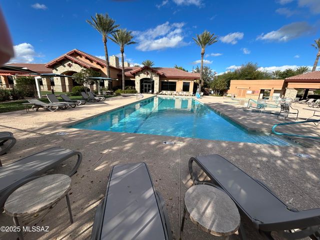 13995 E Huppenthal Boulevard, Vail, AZ 85641