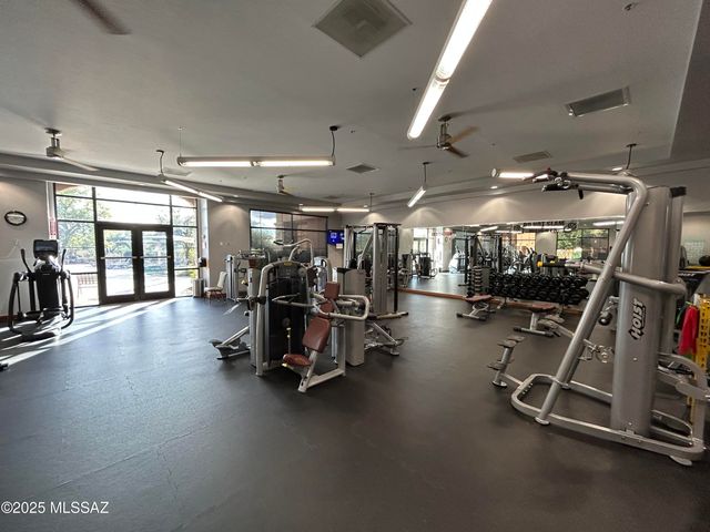 13995 E Huppenthal Boulevard, Vail, AZ 85641