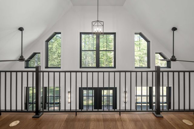 141 Logging Road, York, ME 03902