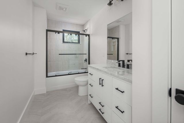 141 Logging Road, York, ME 03902