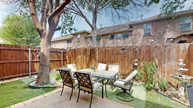 9866 Wake Bridge Drive, Frisco, TX 75035