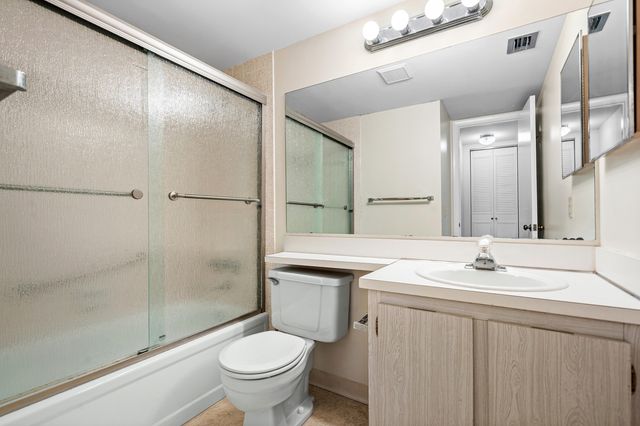 406 Pine Glen Lane A-2, Greenacres, FL 33463