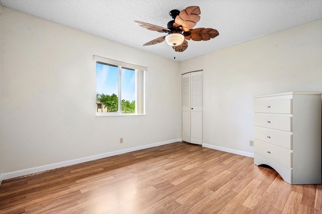 406 Pine Glen Lane A-2, Greenacres, FL 33463