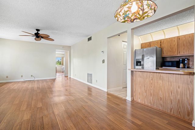 406 Pine Glen Lane A-2, Greenacres, FL 33463