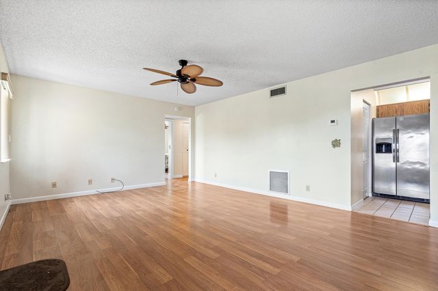 406 Pine Glen Lane A-2, Greenacres, FL 33463