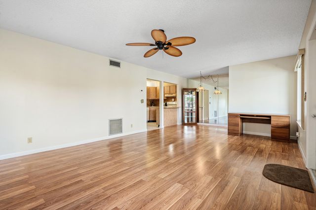 406 Pine Glen Lane A-2, Greenacres, FL 33463