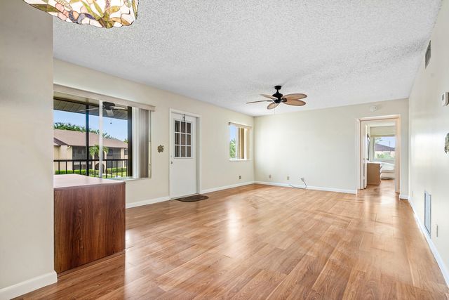 406 Pine Glen Lane A-2, Greenacres, FL 33463