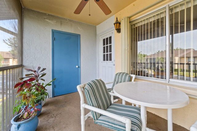 406 Pine Glen Lane A-2, Greenacres, FL 33463