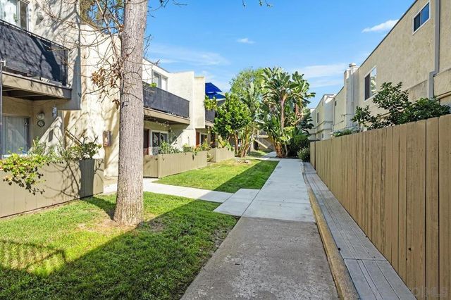 2850 Reynard Way 11, San Diego, CA 92103