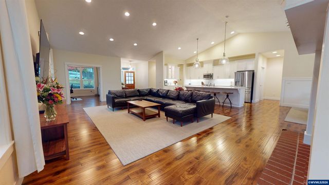 5598 Wigeon St SE, Salem, OR 97306