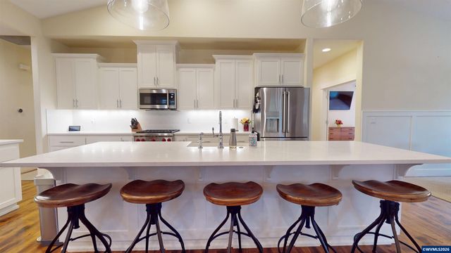 5598 Wigeon St SE, Salem, OR 97306