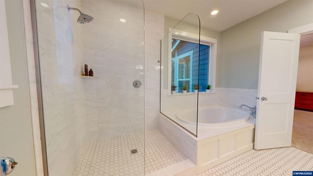 5598 Wigeon St SE, Salem, OR 97306