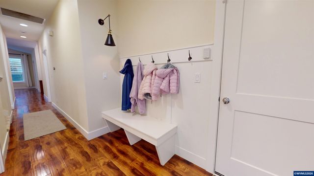 5598 Wigeon St SE, Salem, OR 97306