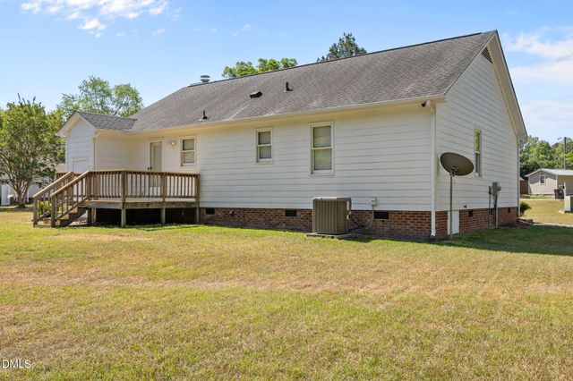 40 Circle Tree Lane, Angier, NC 27501
