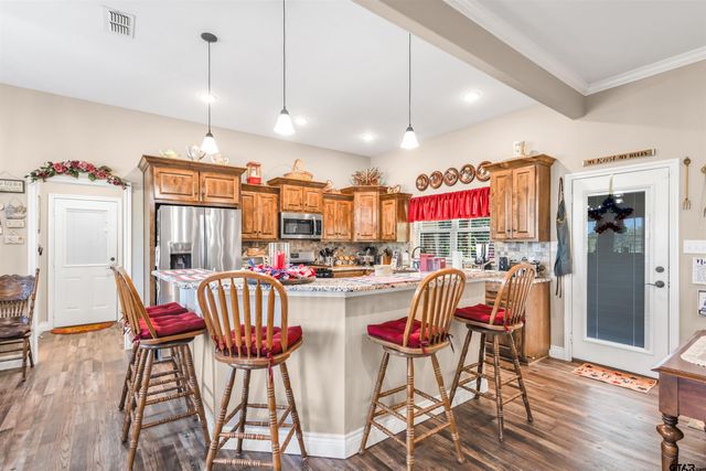 530 Rs County Road 4269, Emory, TX 75440