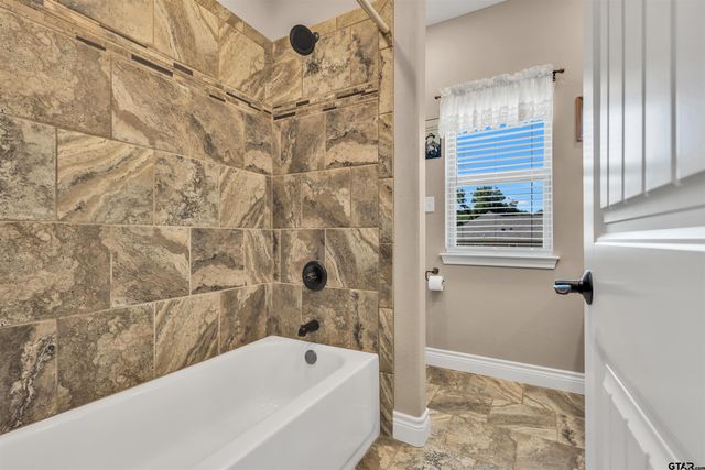 530 Rs County Road 4269, Emory, TX 75440
