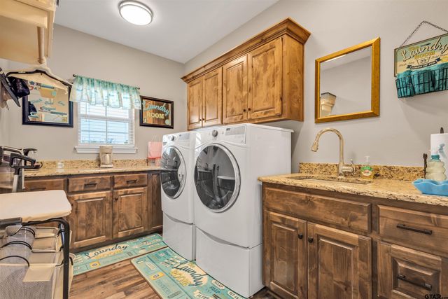 530 Rs County Road 4269, Emory, TX 75440