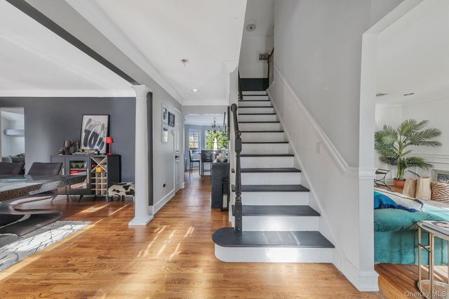 180 Miller Place Road, Miller Place, NY 11764