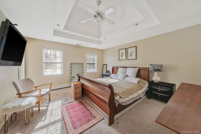 180 Miller Place Road, Miller Place, NY 11764