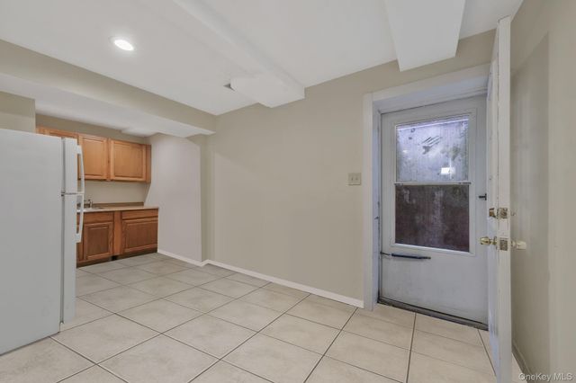 180 Miller Place Road, Miller Place, NY 11764