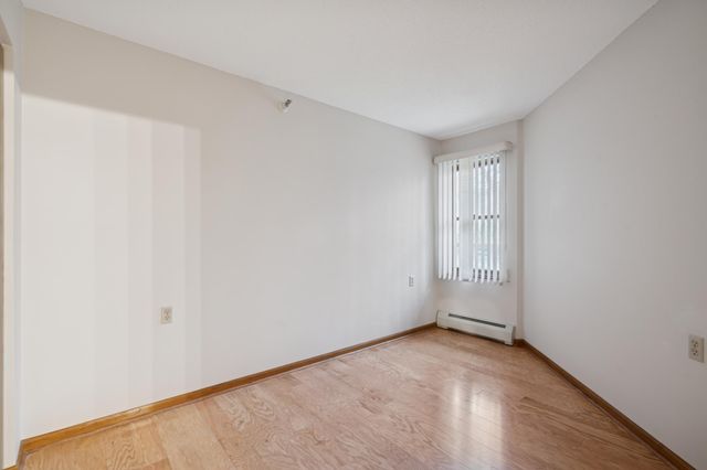 500 County Road B W 122, Roseville, MN 55113