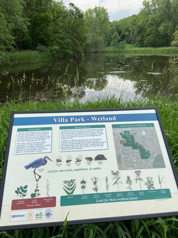 500 County Road B W 122, Roseville, MN 55113